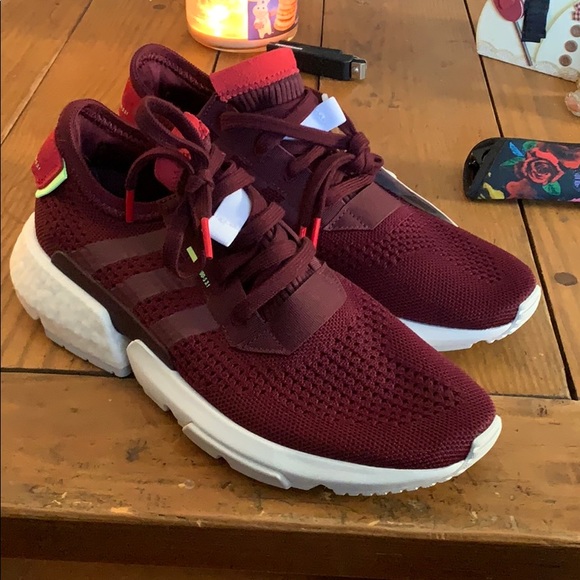 maroon adidas shoes womens